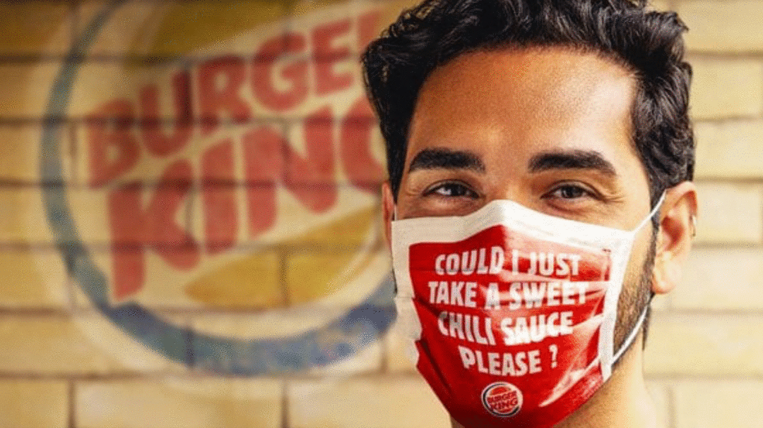 Burger King da Bélgica customiza máscara com pedidos dos clientes