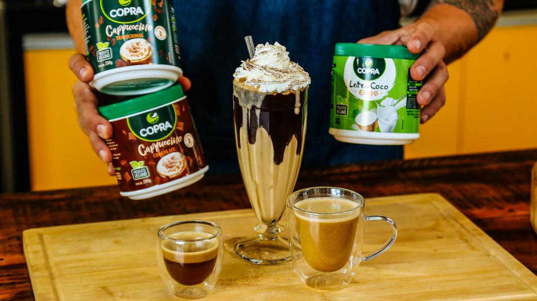 Copra lança linha vegana de cappuccinos com leite de coco em pó